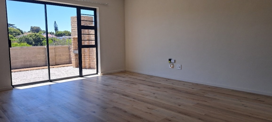 2 Bedroom Property for Sale in Sherwood Eastern Cape